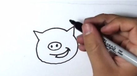 动物小猪的简单简笔画步骤图解3