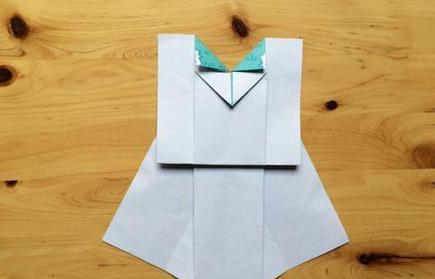 漂亮简单的晚礼服折法